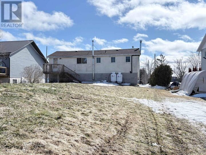 Property Photo: 268 McGuire Beach Road ON K0M 2B0