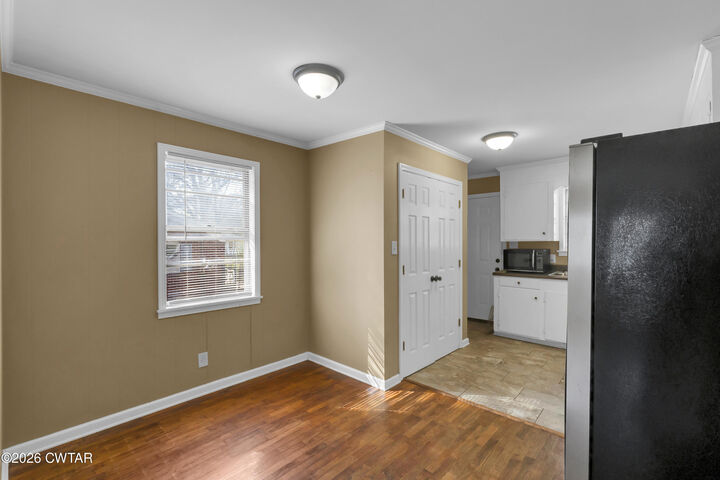 Property Photo:  929 E College Street  TN 38012 