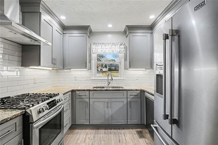 Property Photo: 7972 Woods Lane GA 30236