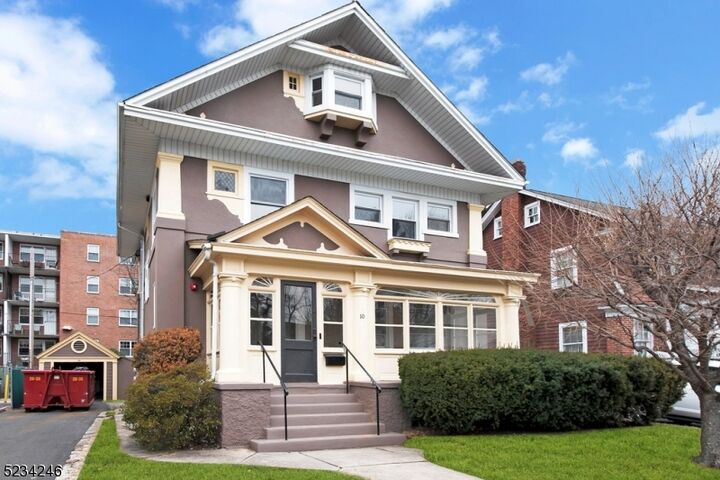 Property Photo: 10 Altamont Ct 3 NJ 07960