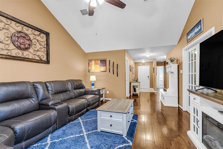 Property Photo:  4802 Comal River Loop  TX 77386 
