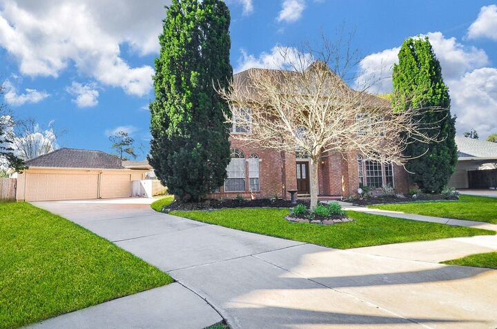 Property Photo:  1806 Lowell Court  TX 77494 