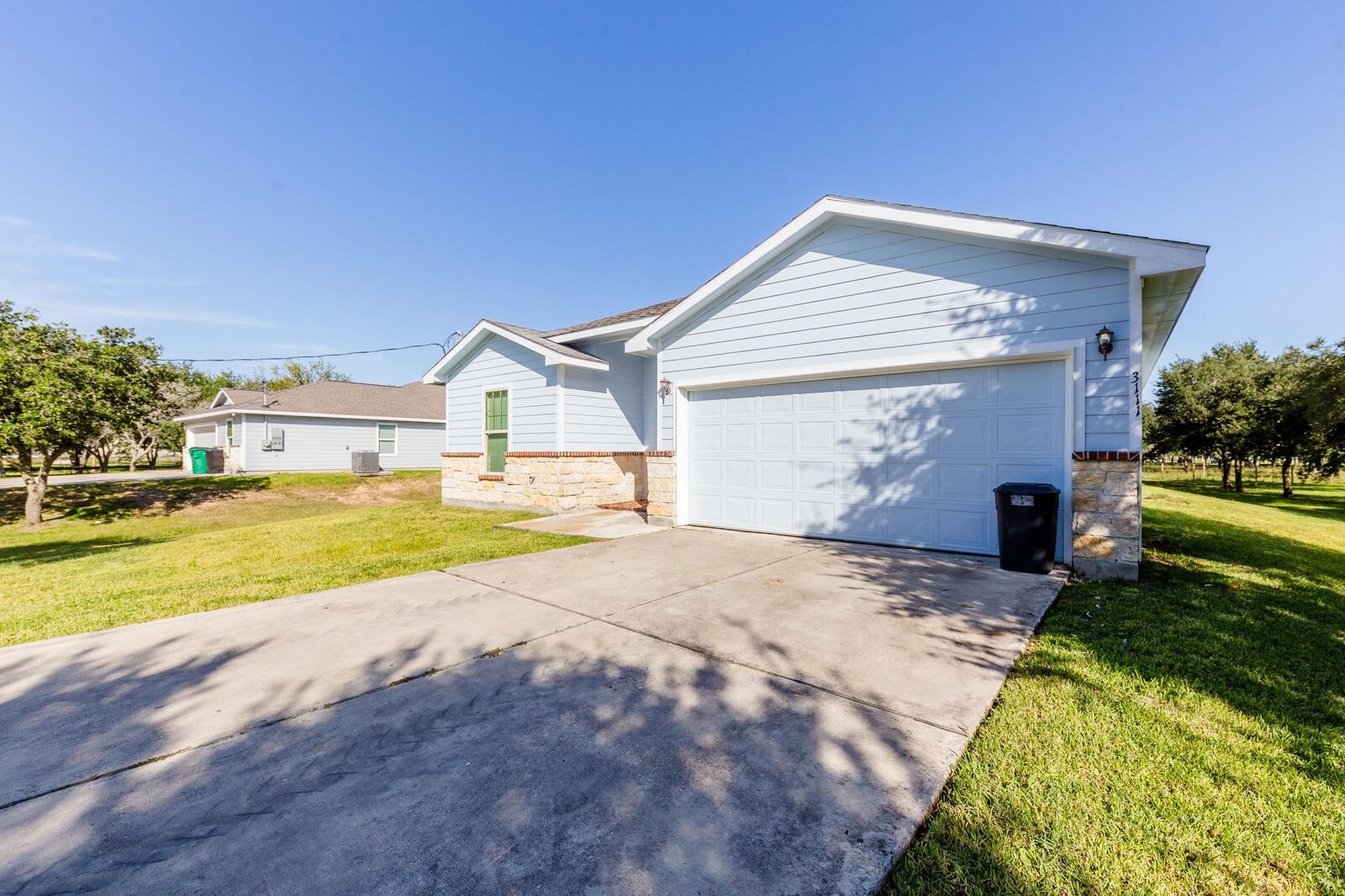 Property Photo:  3111 County Road 81  TX 77583 
