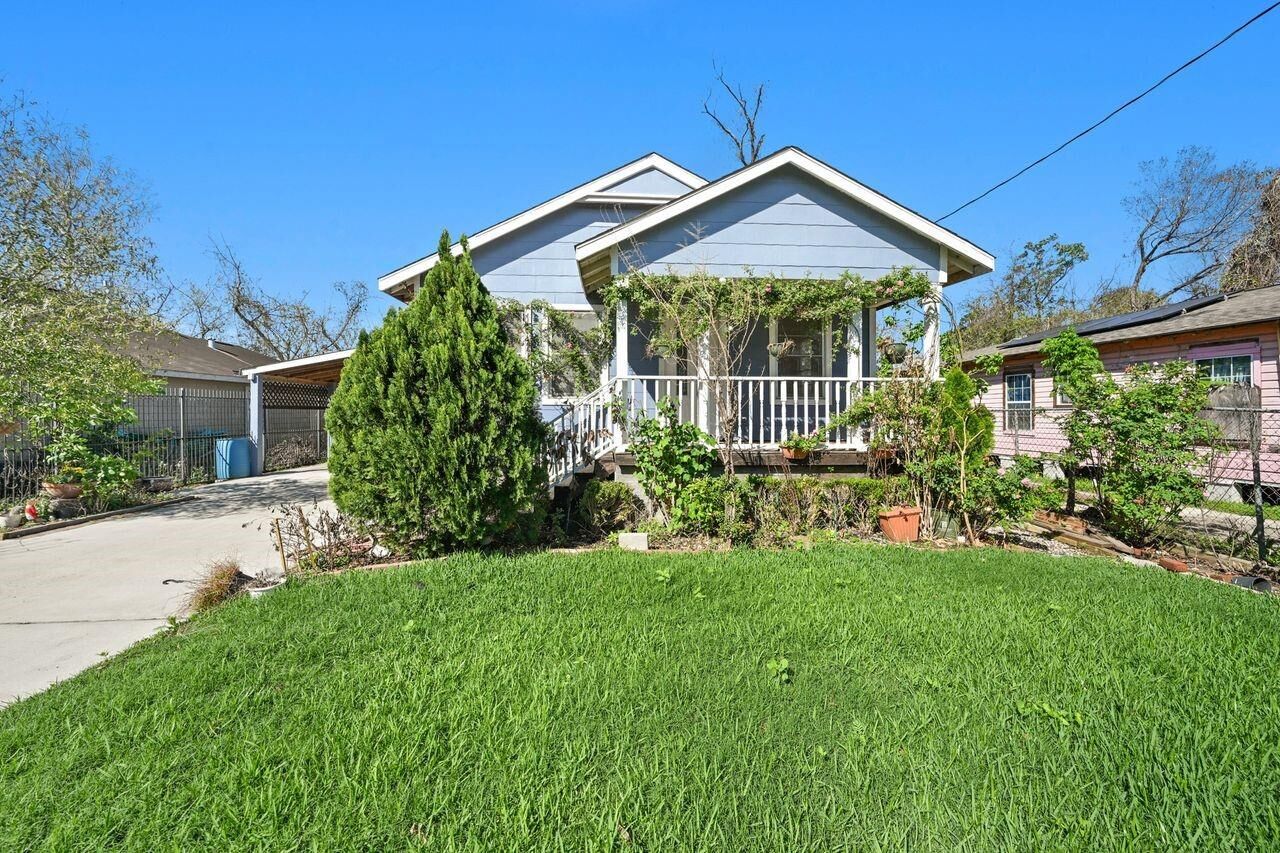 Property Photo: 7921 Pointer Street TX 77016