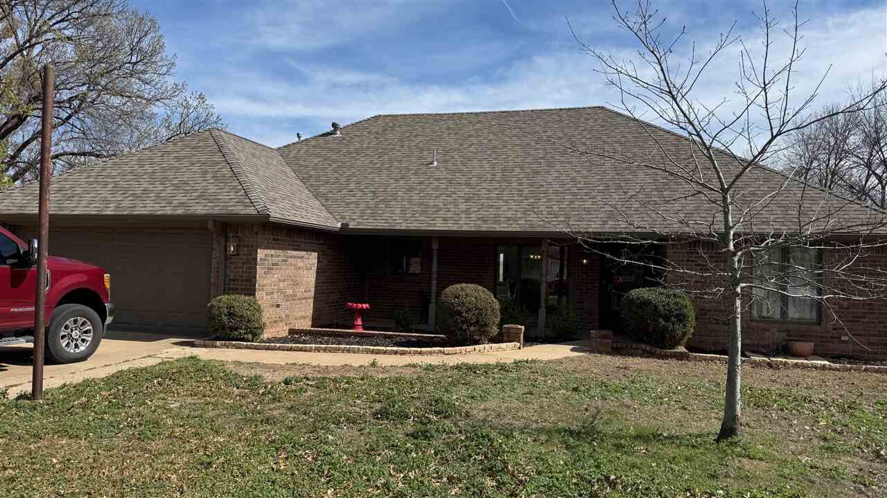 Property Photo:  1708 Wilshire Dr  OK 73533 