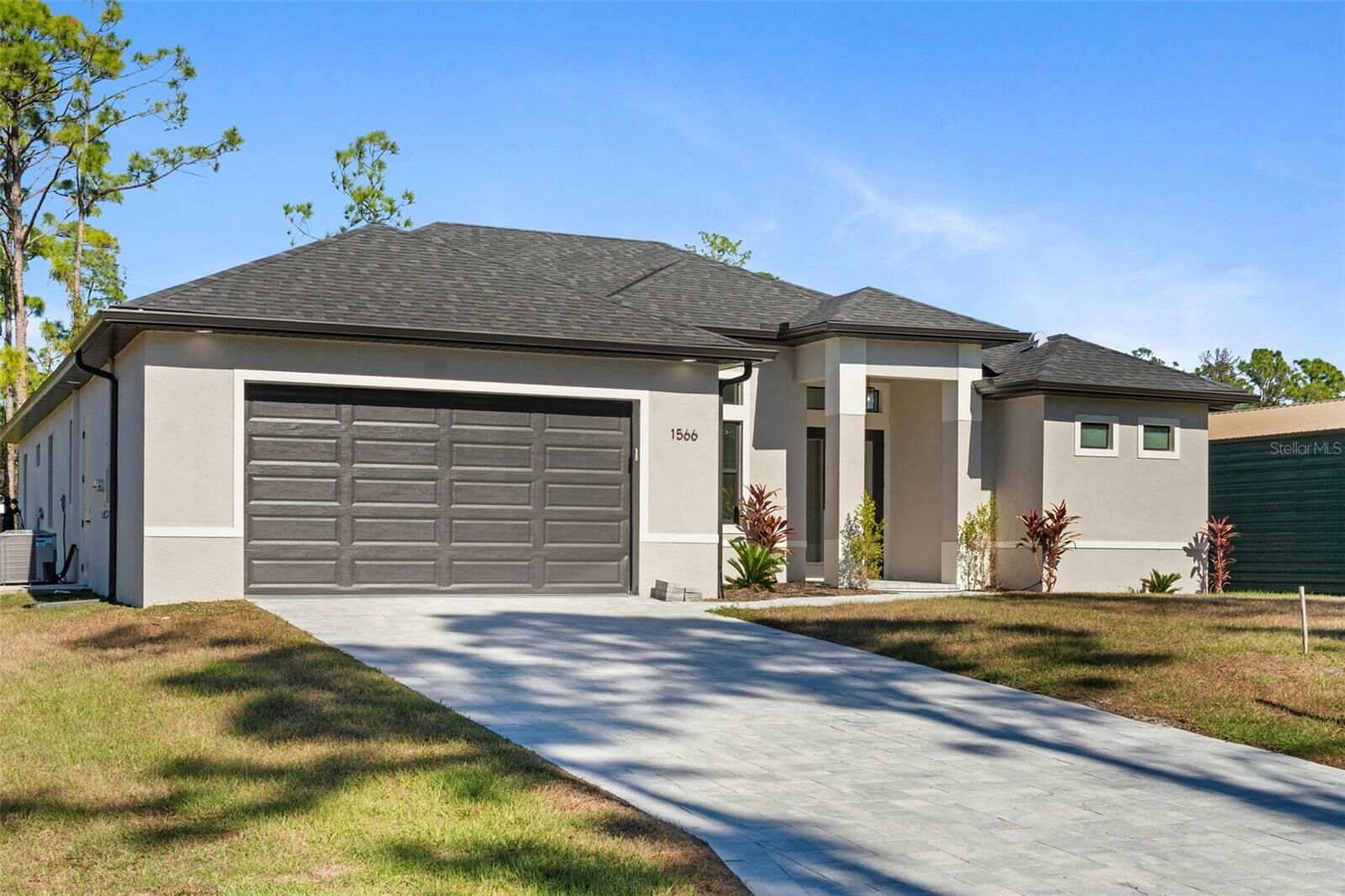 Property Photo:  1566 Knotty Pine Avenue  FL 34288 