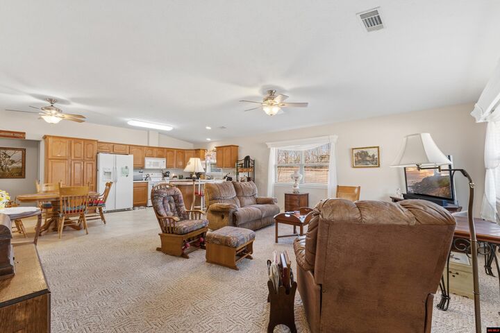 Property Photo: 38 Devonshire Circle AR 72642