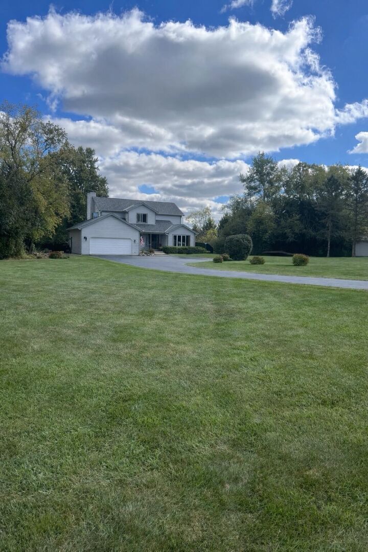 Property Photo:  W253s10980 Hunters Run -  WI 53149 