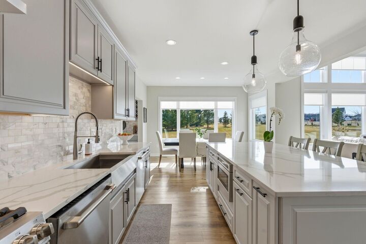 Property Photo:  3815 Densmore Ct  WI 53086 