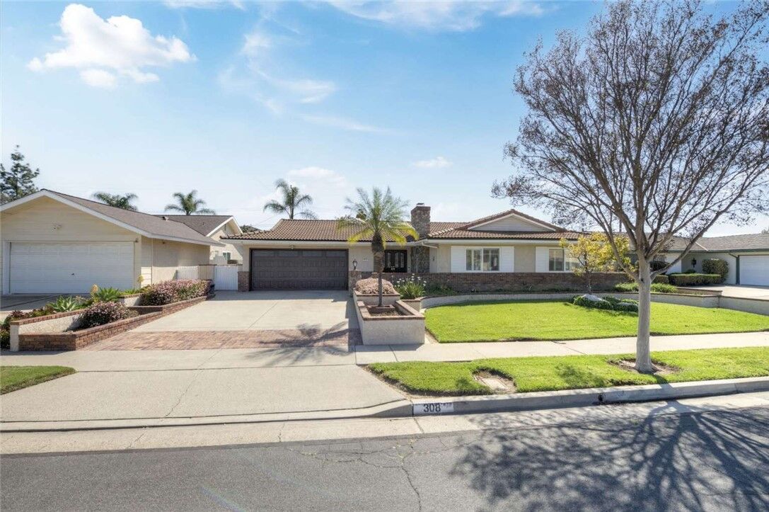 Property Photo:  308 Somerset Drive  CA 92870 