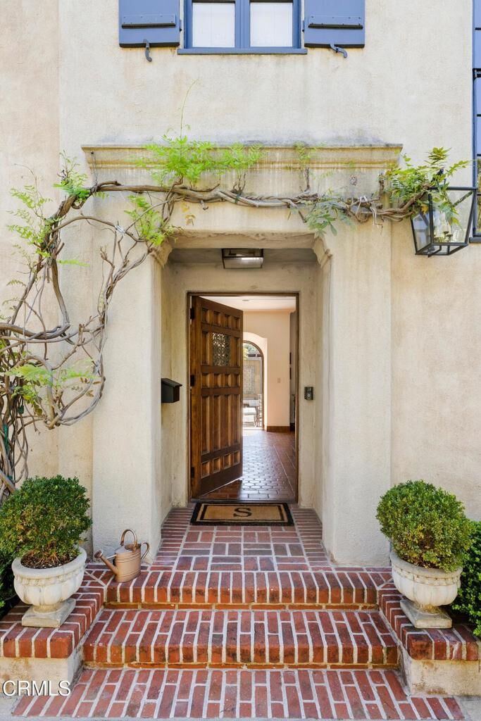 Property Photo:  1275 Hillcrest Avenue  CA 91106 