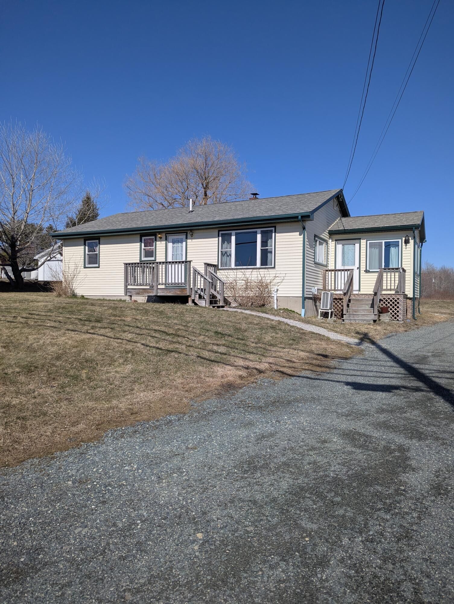 Property Photo:  382 Main Street  ME 04605 