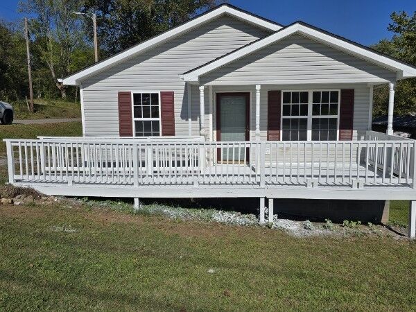 Property Photo:  218 Old Morrison Rd  TN 37110 