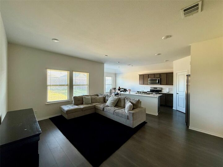 Property Photo:  3014 Saddleback Way  TX 75126 