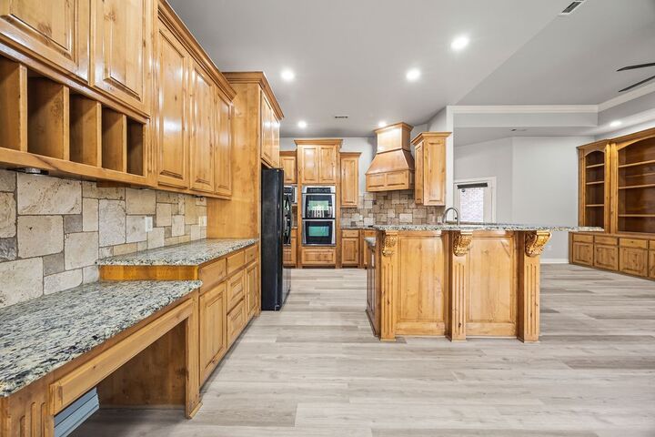 Property Photo: 1311 S Pinnacle Drive AR 72701