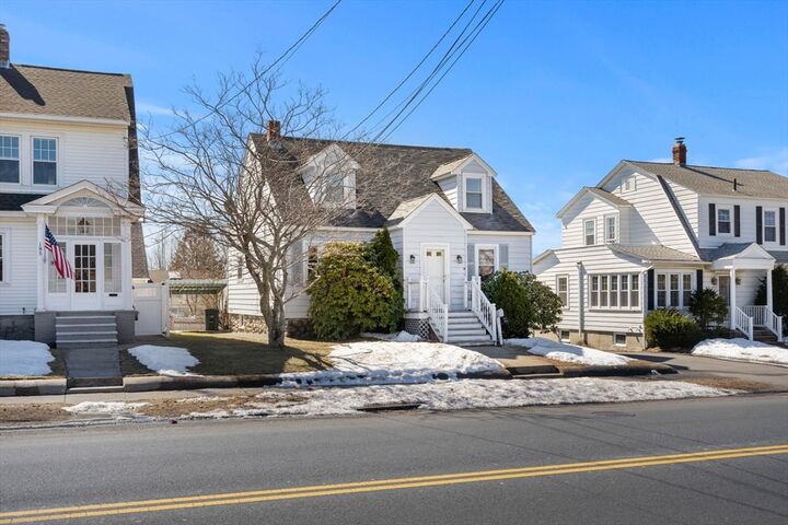 Property Photo:  183 Massachusetts Ave 1  MA 01845 