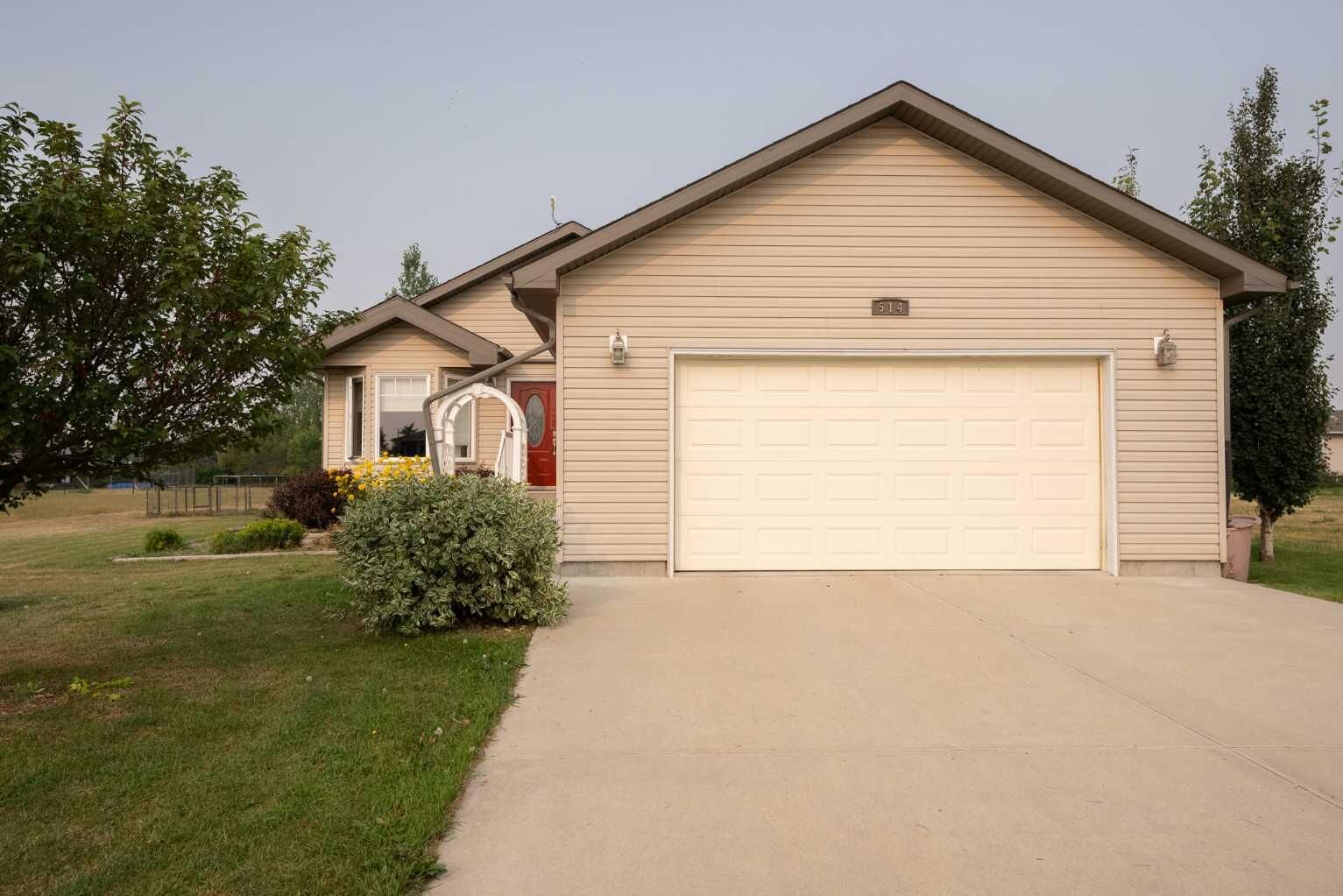 Property Photo: 514 6A Street N AB T0L 0R0