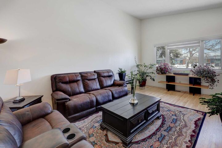 Property Photo: 4721 Edmonton Trail NE AB T2E 3V7