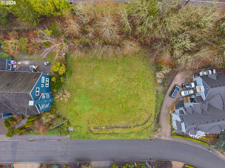 Property Photo:  78 NW Devoto Ln  OR 97229 