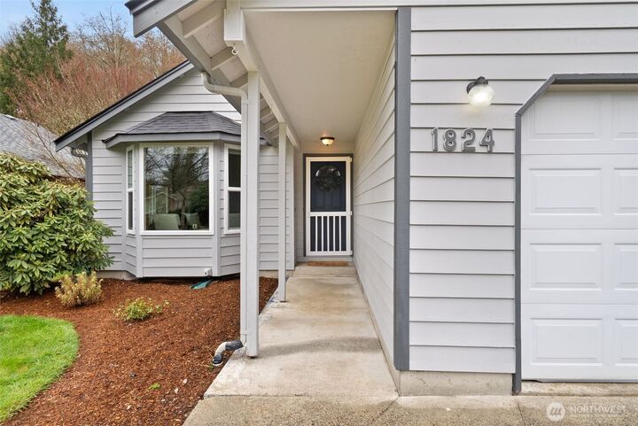 Property Photo:  1824  Boundary Street SE  WA 98501 