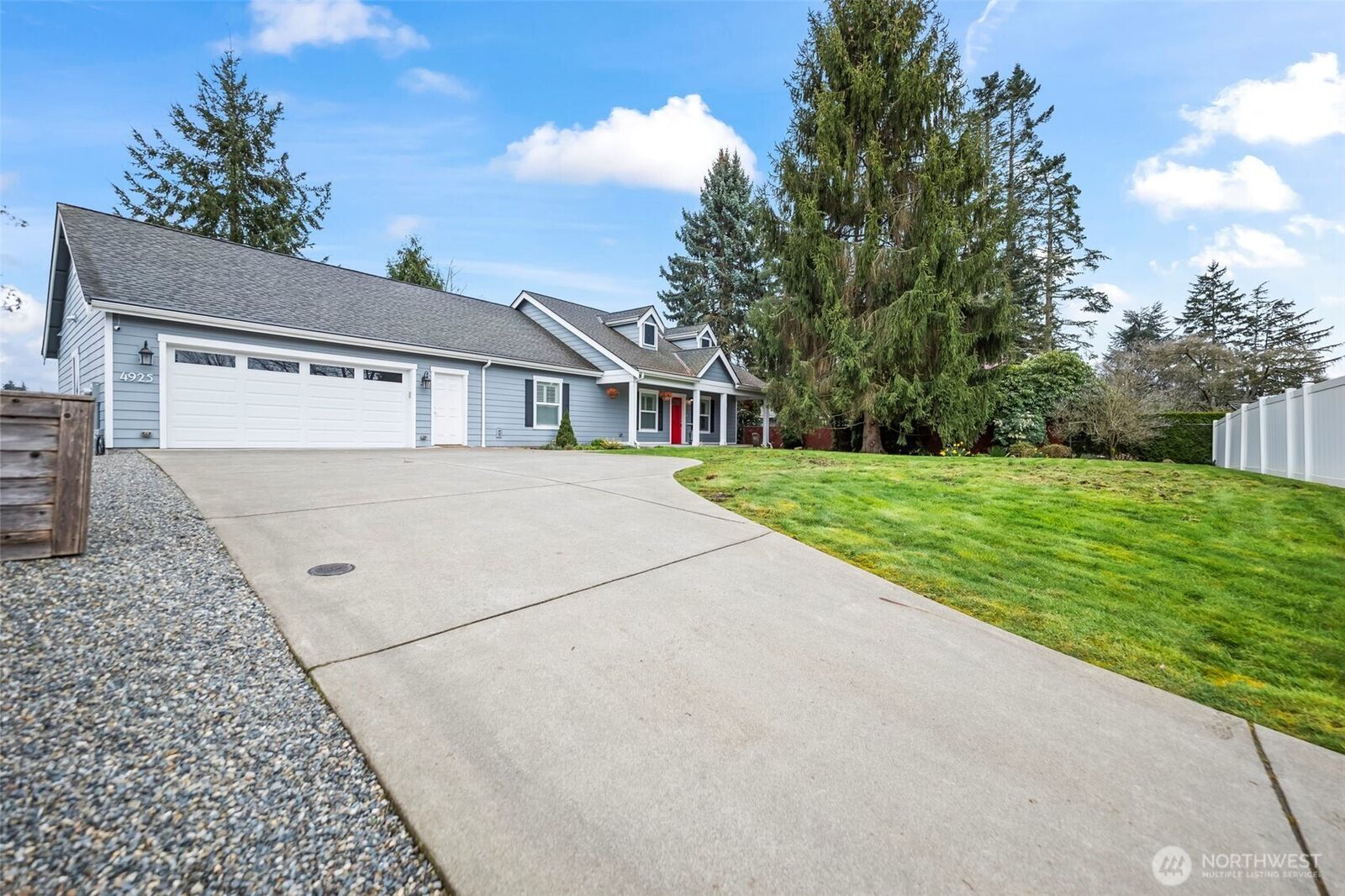 Property Photo:  4925  Harbor View Drive NE  WA 98422 