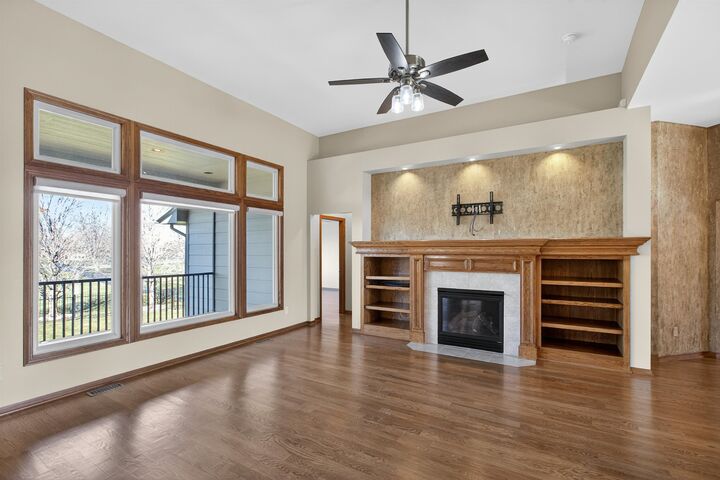 Property Photo: 3109 N Brush Creek St KS 67205