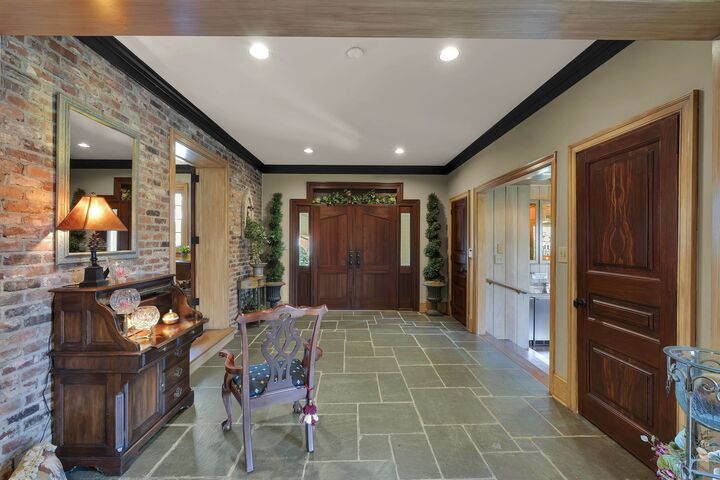 Property Photo:  121 Montgomery Drive  SC 29302 