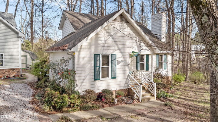 Property Photo: 1900 Cedar Court NC 27520