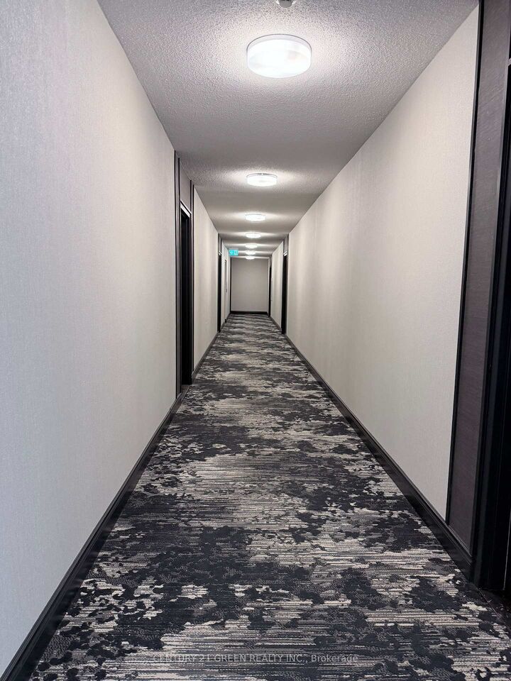 Photo de la propriété: 200 Burnhamthorpe Road E 1103 ON L5A 4L4