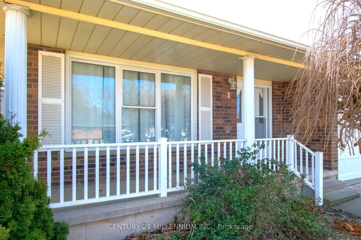 Property Photo:  3 College Park Drive  ON L3C 6Z6 