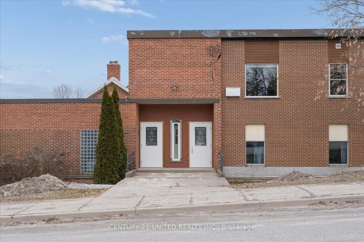 Property Photo:  1027 Willcox Street 202  ON K0L 1H0 