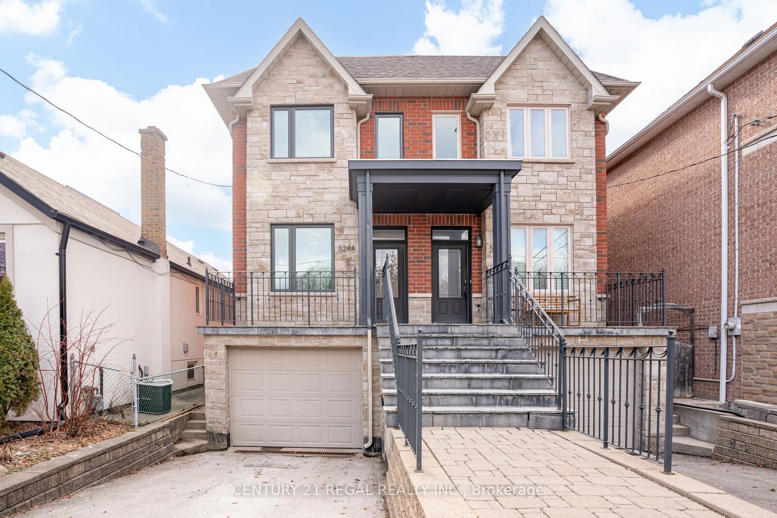Property Photo:  524A McRoberts Avenue  ON M6E 4R4 