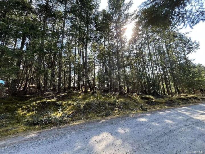 Property Photo:  106 Halibut Hill Rd  BC V0R 1X6 