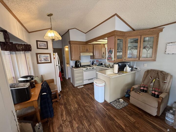 Property Photo: 5707 E 32 St Space #633 AZ 85365