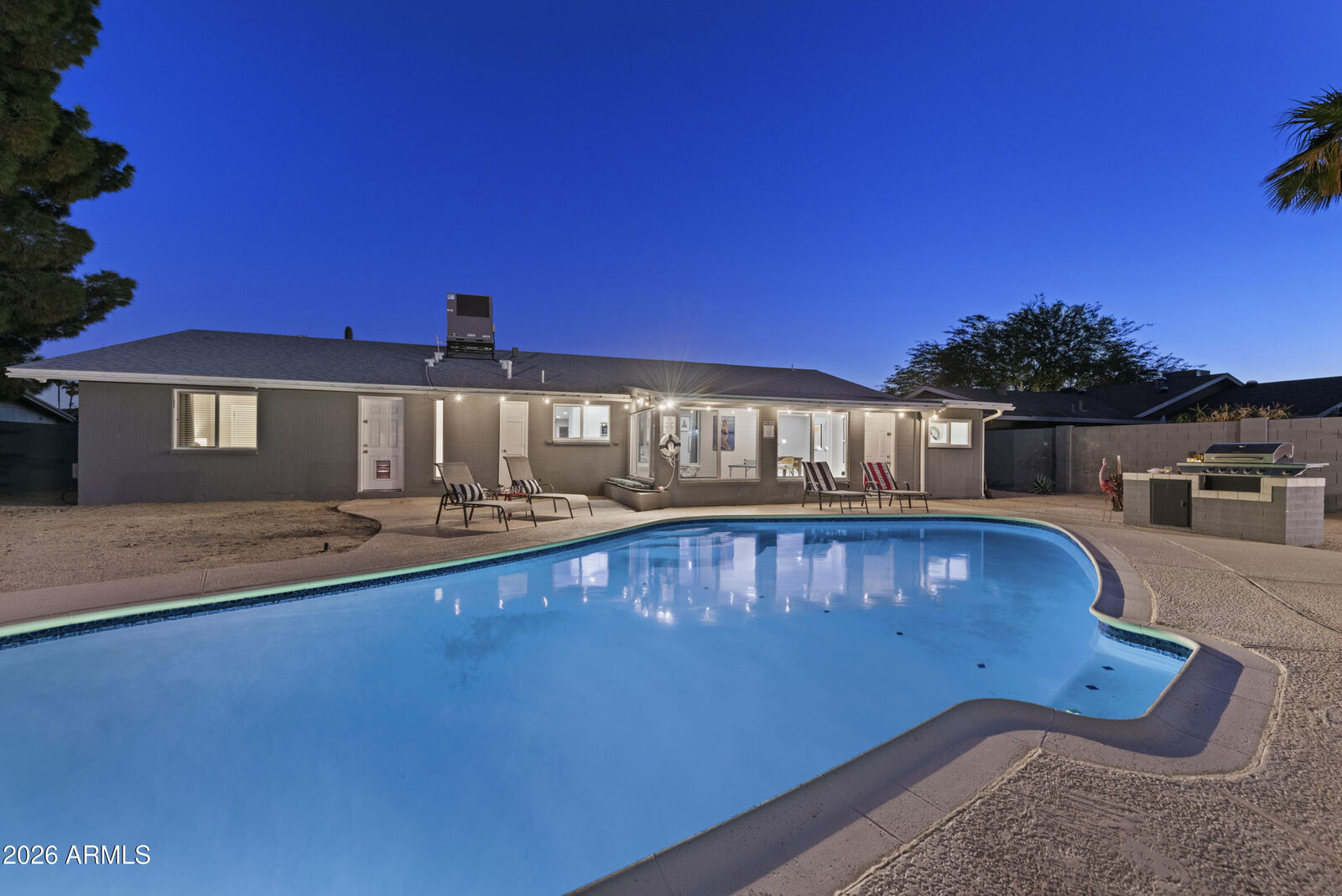 Property Photo:  3122 E Sierra Street  AZ 85028 