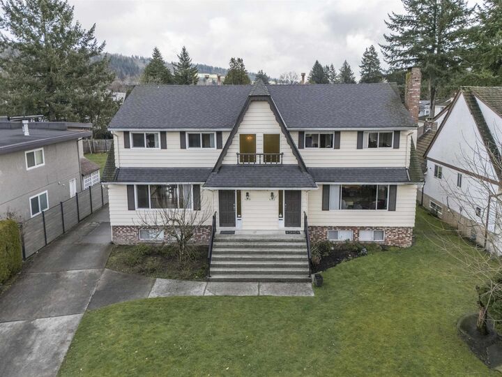 1572 Giles Place 1570 — photo 1