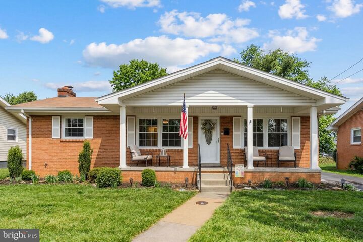 Property Photo:  209 Wood Avenue  VA 22601 