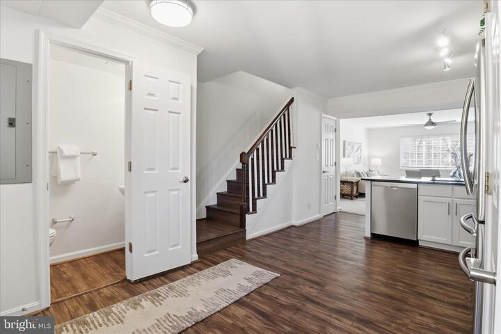 Property Photo:  1467 N Van Dorn Street C  VA 22304 