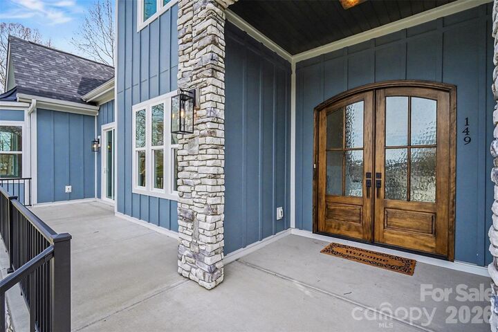 Property Photo:  149 Shady Cove Road  NC 28166 