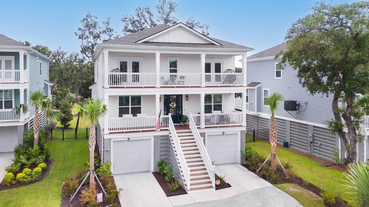 Property Photo: 1684 Farmers Way SC 29466