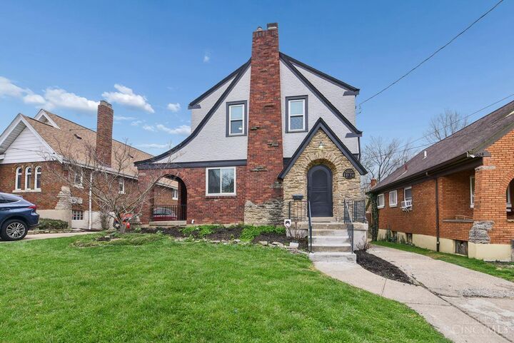 Property Photo:  1030 Rutledge Avenue  OH 45205 