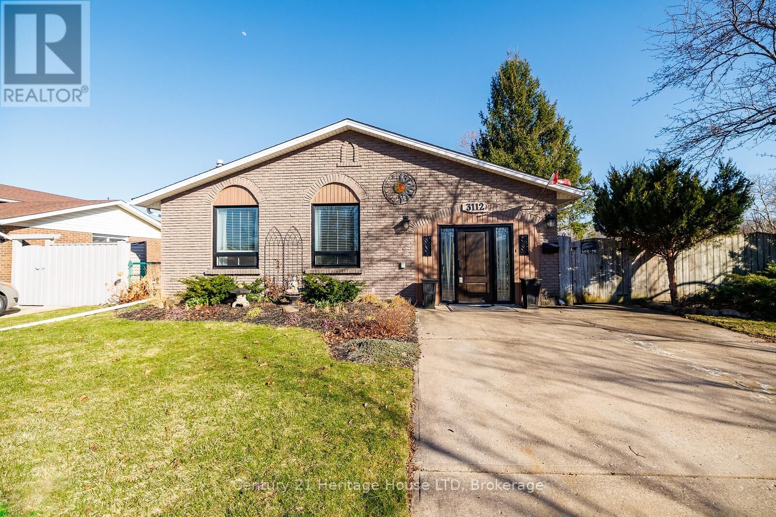 Property Photo:  3112 Ussher Street  ON L2G 6M2 