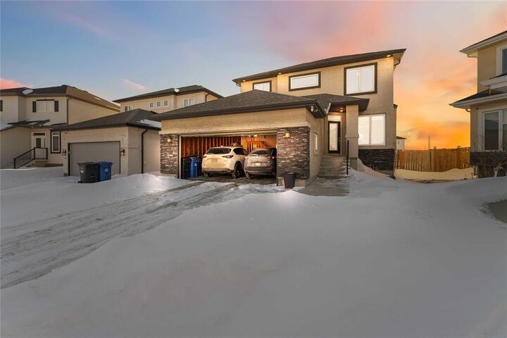 Property Photo:  31 Falcon Creek Bay  MB R3Y 0V4 