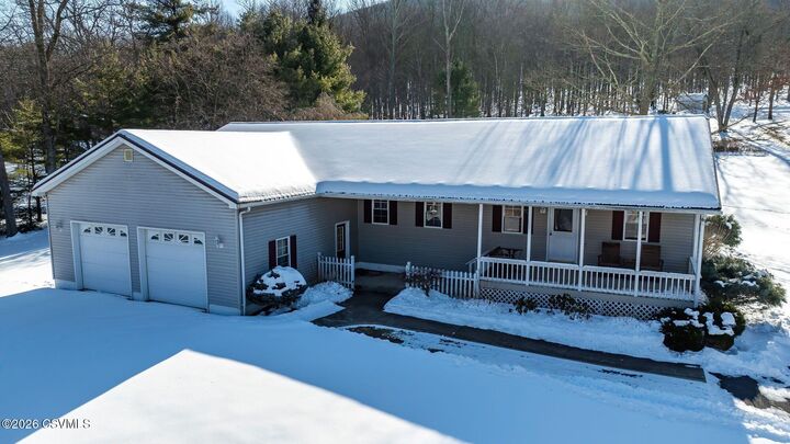Property Photo: 51 Drumheller Lane PA 18635