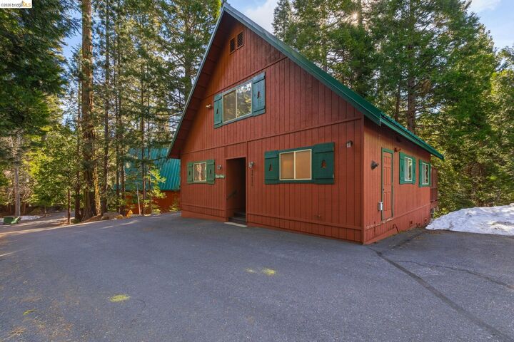 Property Photo: 28525 S Stan Ct CA 95364