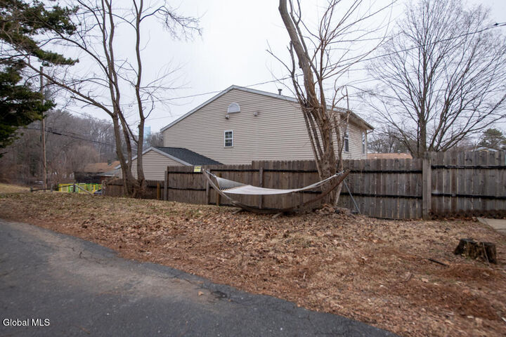 Property Photo: 7 Pinehurst Avenue NY 12203
