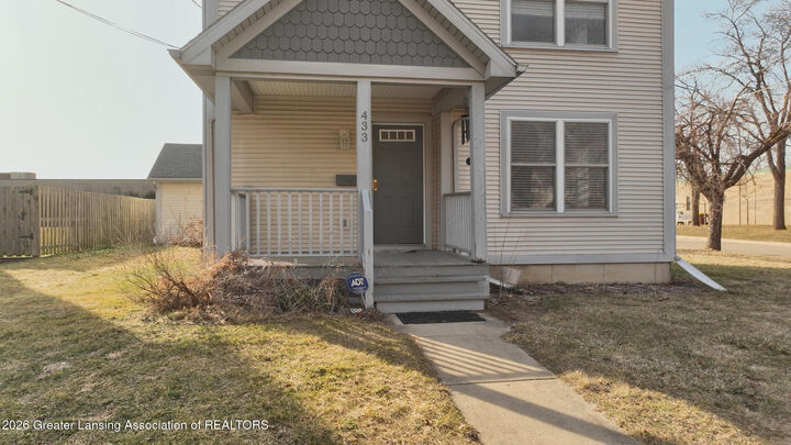 Property Photo:  433 Dorrance Place  MI 48912 