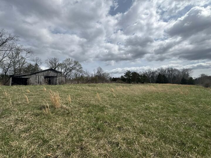 Property Photo:  1702 Ky-619  KY 42642 