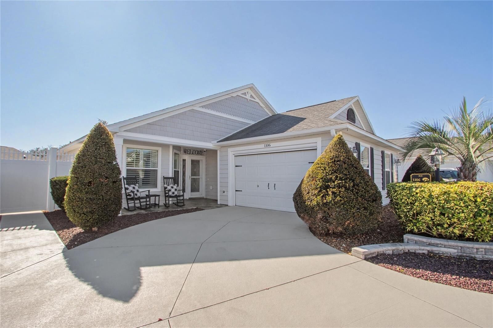 Property Photo:  1106 Southern Sun Dr  FL 32162 