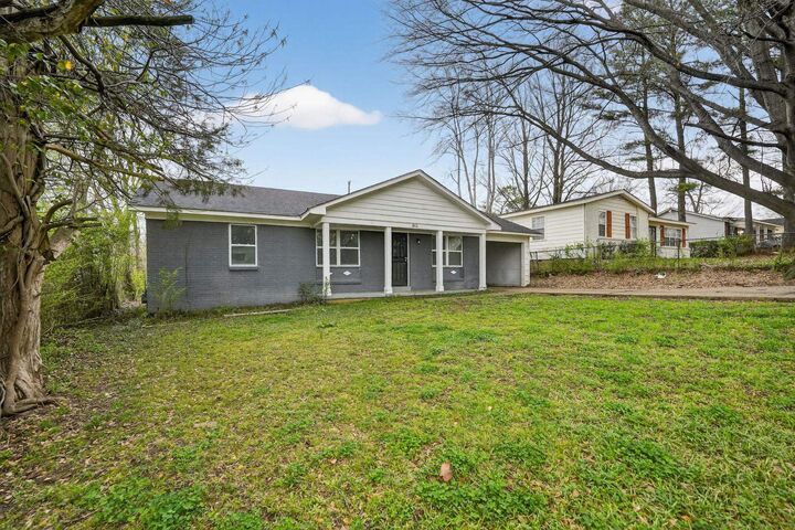 Property Photo:  812 Leacrest Ave  TN 38109 
